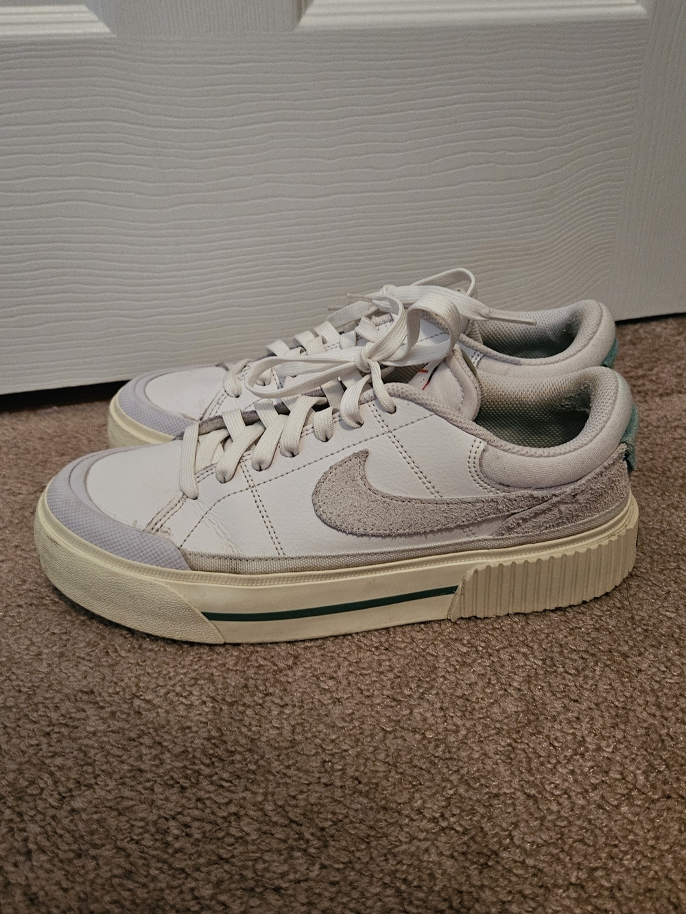 Nike Women’s White Sneakers with Gray Suede Swoosh and Teal Heel Accent